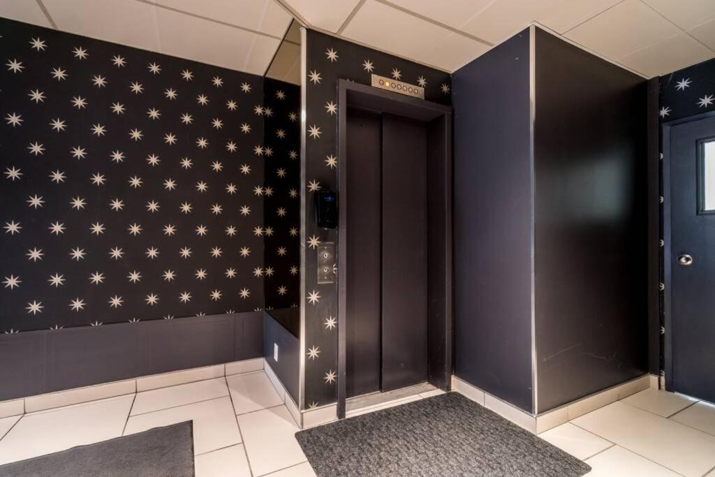 Initial - Suite Lemieux - Parking - Centre-Ville De Quebec Exterior foto