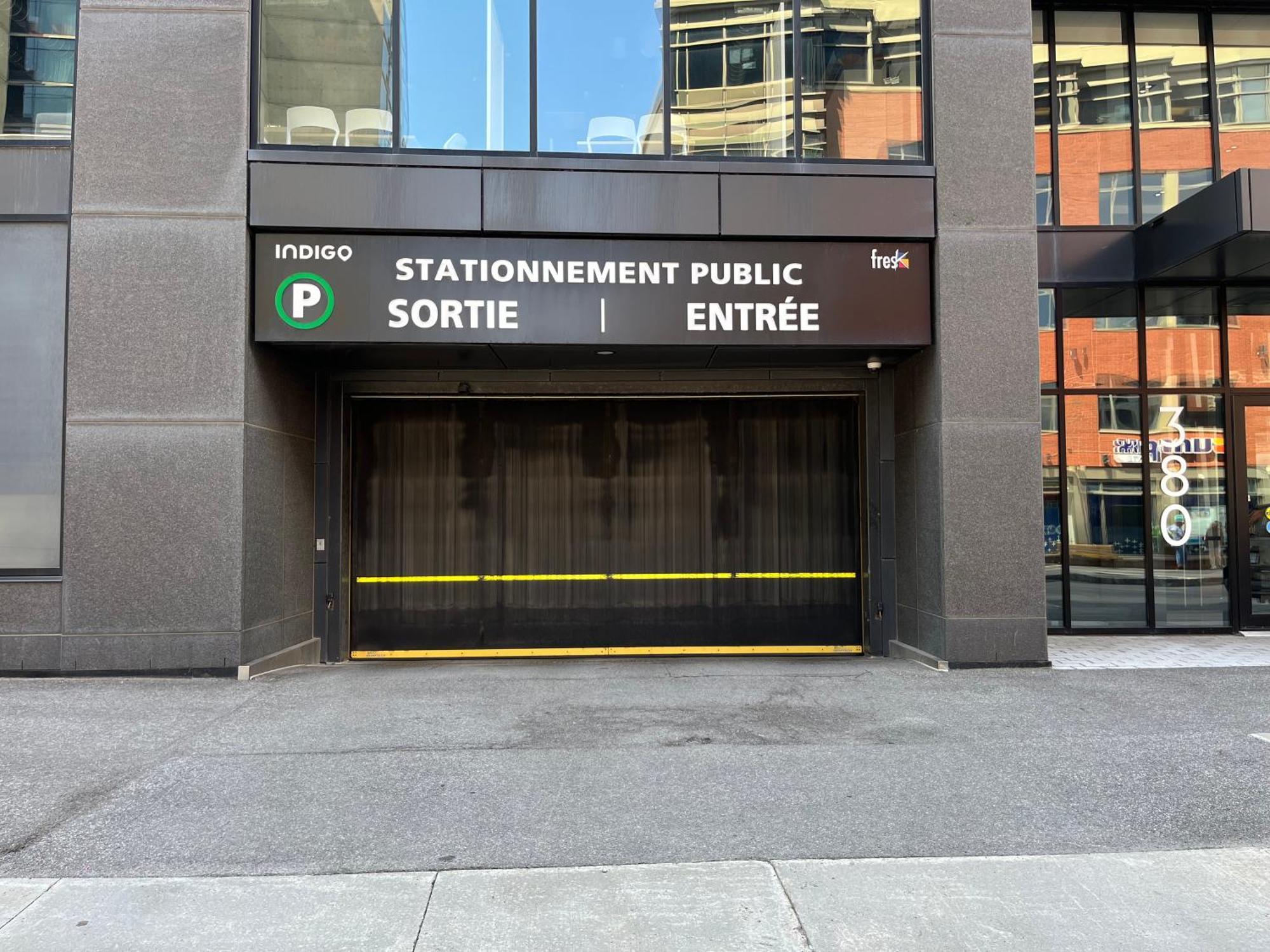 Initial - Suite Lemieux - Parking - Centre-Ville De Quebec Exterior foto